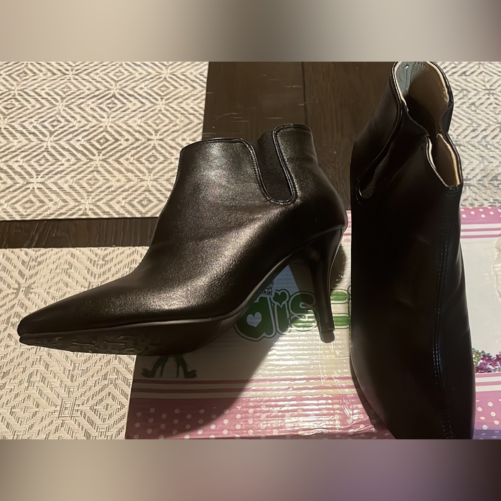 boots size 7